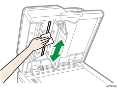 Illustrazione ADF con scansione fronte-retro a passata singola.